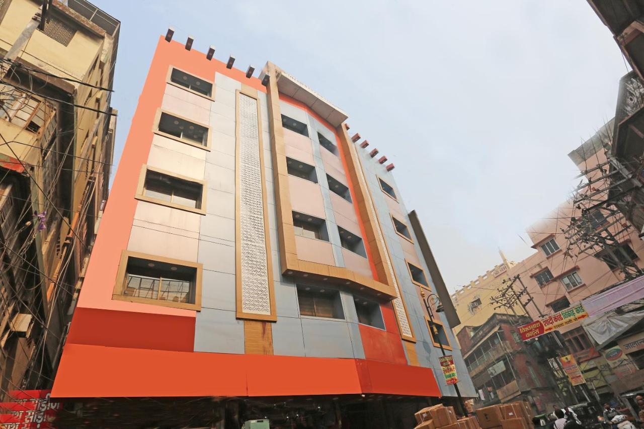 Oyo 10338 Hotel Aadesh Palace バラナシ エクステリア 写真