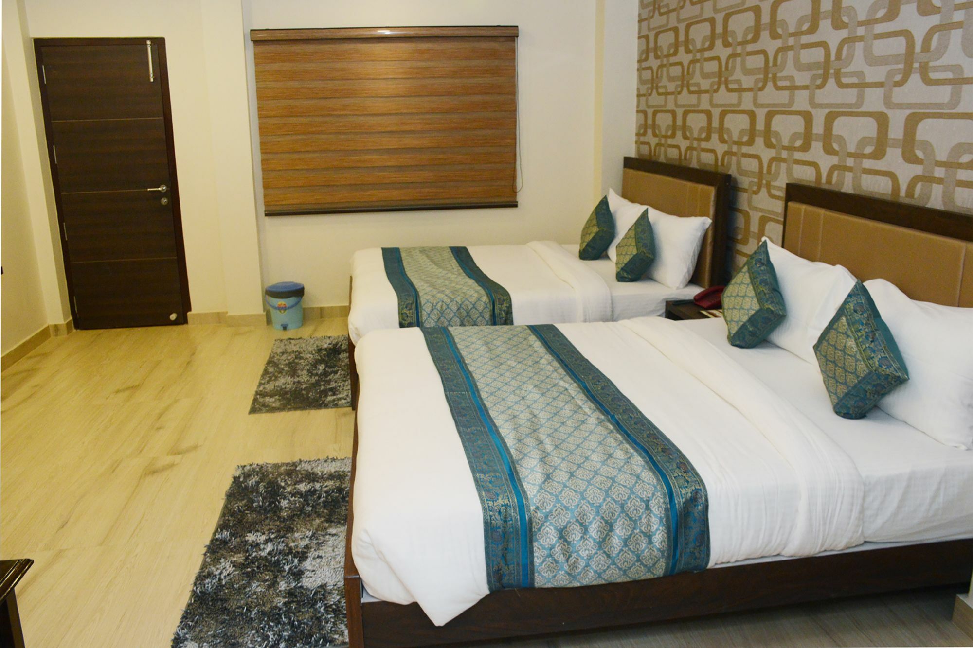 Oyo 10338 Hotel Aadesh Palace バラナシ エクステリア 写真